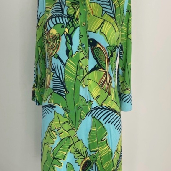Lilly Pulitzer Vibrant Green and Blue Pam and Parrot Print Dress - Picture 2 of 6